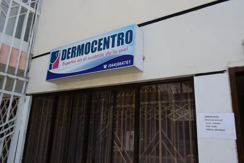 Dermatologo Hernán Padilla Corcuera