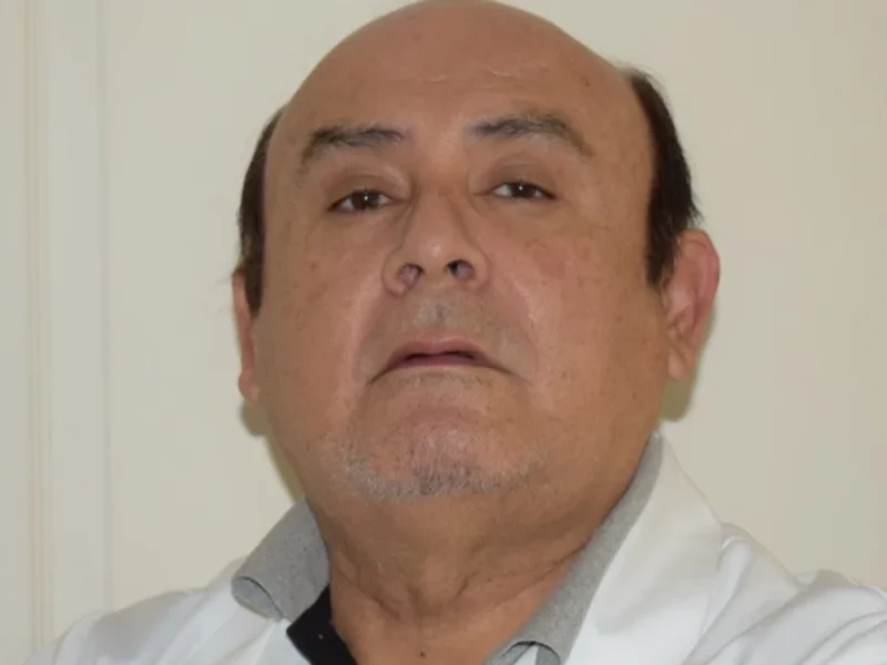 Dermatólogo Hernán Padilla
