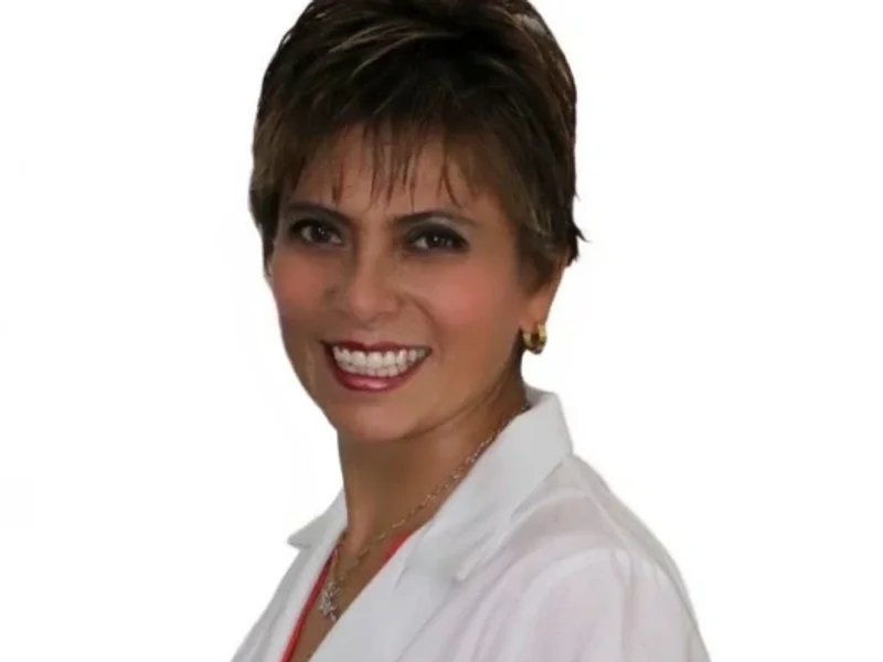 Dra. Marcela Abarca Benavente, Otorrino