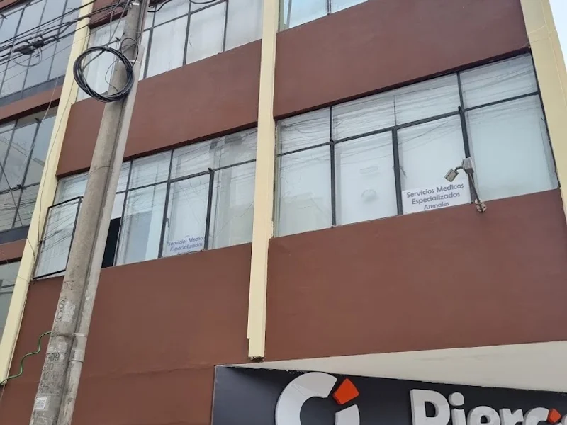 Dr. Juan Carlos Chaparro Morante Otorrinolaringología ,Cirugía Endoscópica y Facial SERVICIOS MEDICOS ESPECIALIZADOS ARENALES