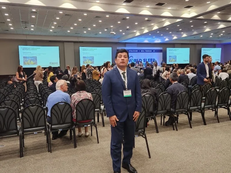 Dr. OMAR GONZALES SUAZO