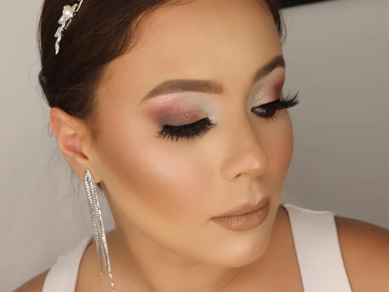 Maquilladora Profesional Maquillaje y Peinados