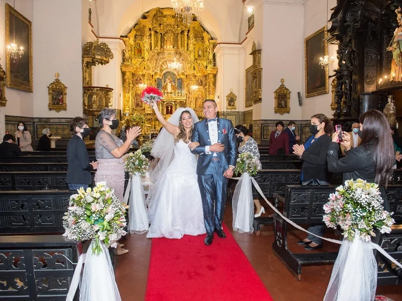 Maquillaje y peinado a domicilio novias Lima. Chio Makeup & Hair Peru