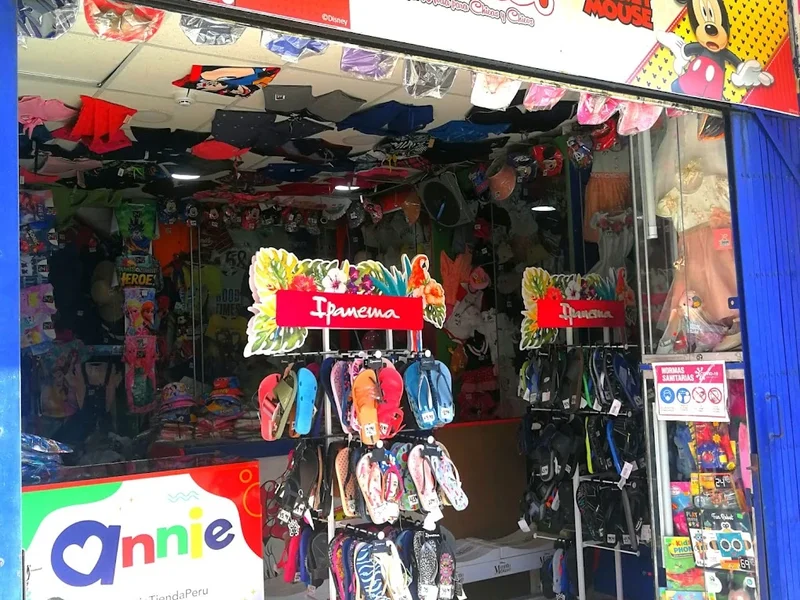 Annie Tienda ( Ropa niños, bebes y uniformes) - Sede Centro Trujillo