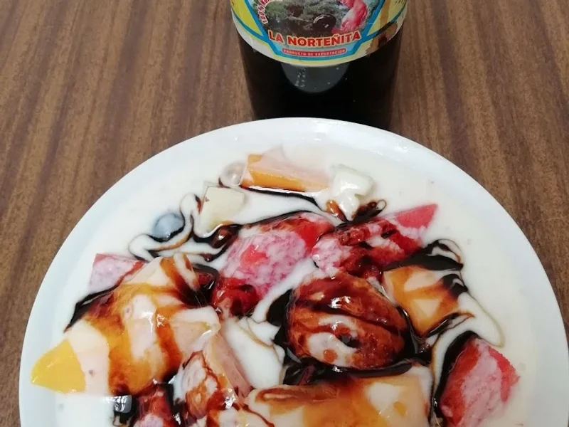 Ensaladas de frutas y Juguería “San Valentín”