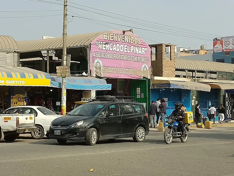 Mercado El Pinar