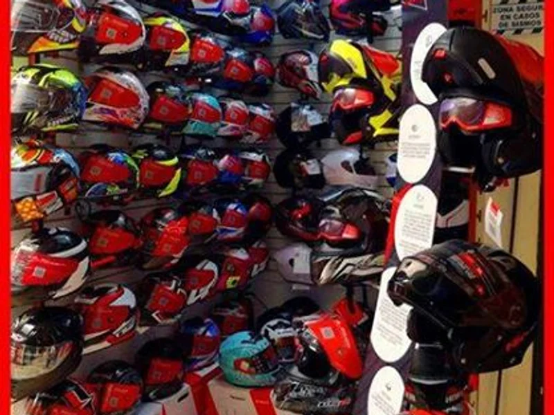 BUENAS RUTAS PERU (venta de accesorios y repuestos para moto)