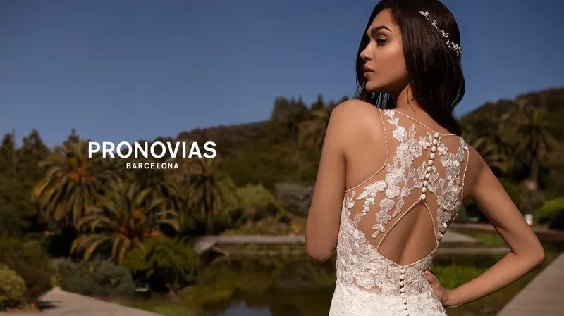 ELHA Novias • Pronovias