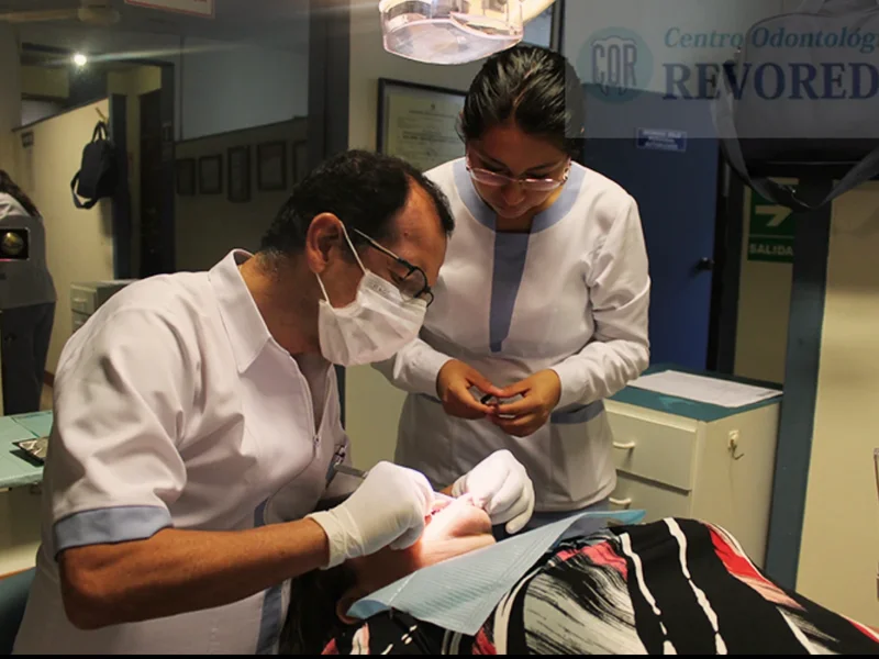 Centro Odontológico Revoredo