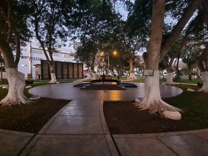 Parque César Vallejo de California