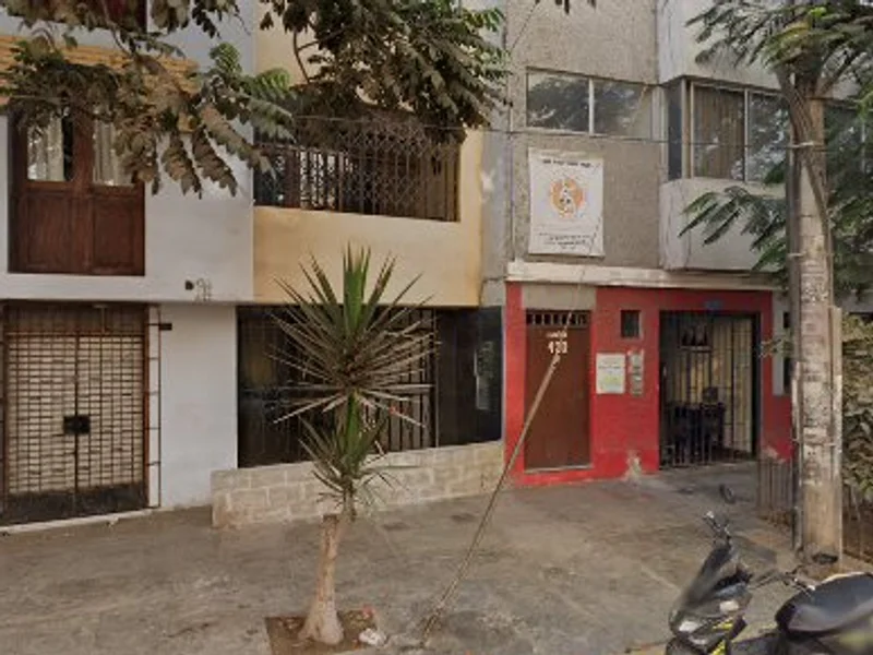 Escuela de Belleza Virgen de la Puerta