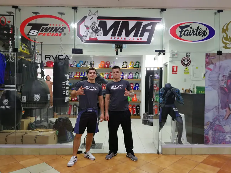 MMA Store Peru Surco