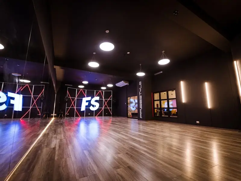 Freestyle: Escuela de danza profesional - Sede Surco