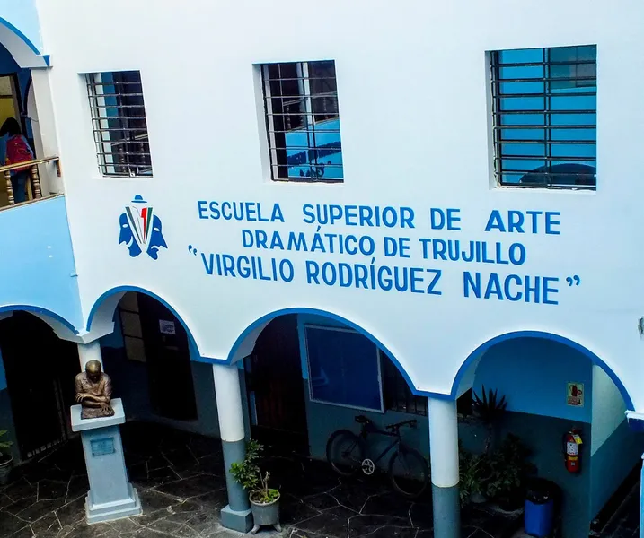 Escuela Superior De Arte Dramatico