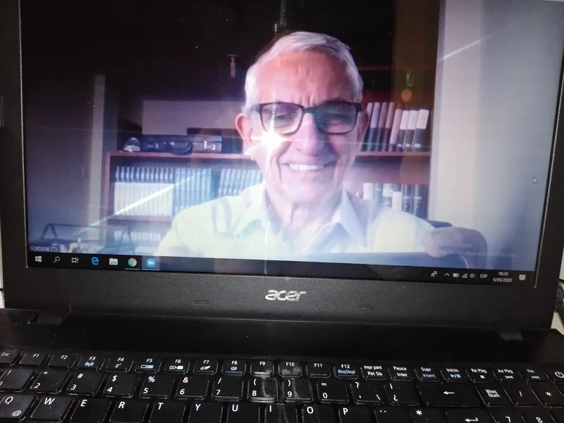 Escuela de Oratoria y Liderazgo Trujillo