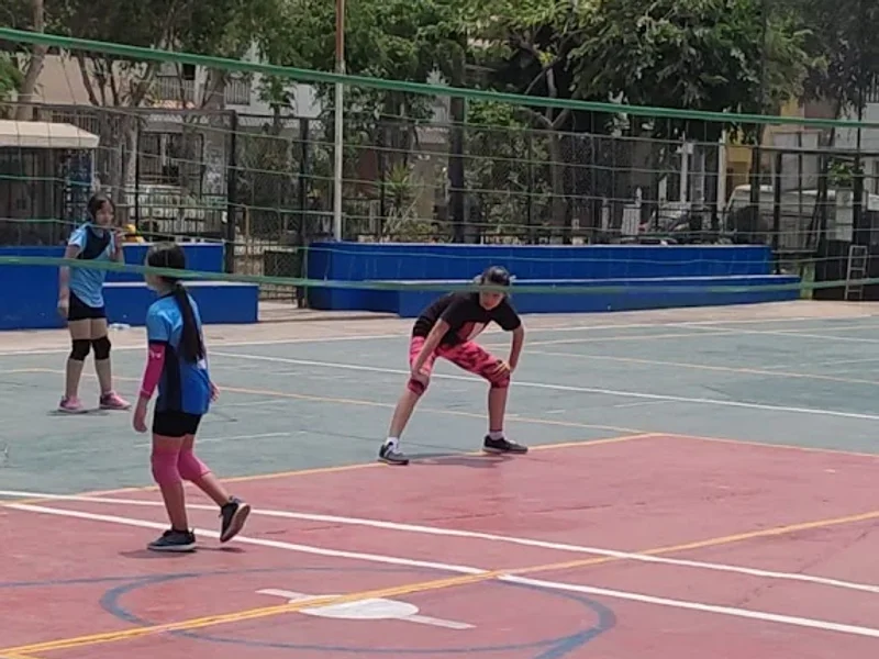 PISCINA TEMPERADA - ACADEMIA DEPORTIVA NUEVA GENERACIÓN