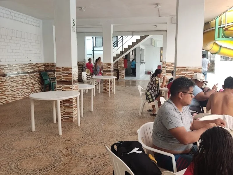 Piscina Baños del Inca