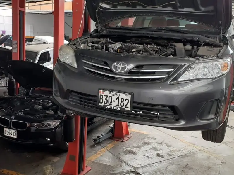 Solar Automotriz - Mantenimiento y reparación de carros, pintura