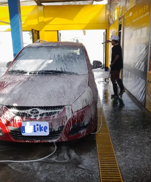 La Catarata Carwash