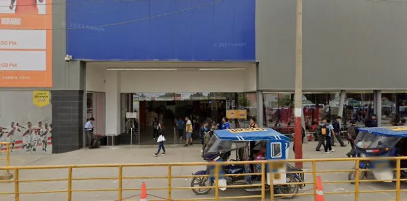 Plaza Center Puente Piedra