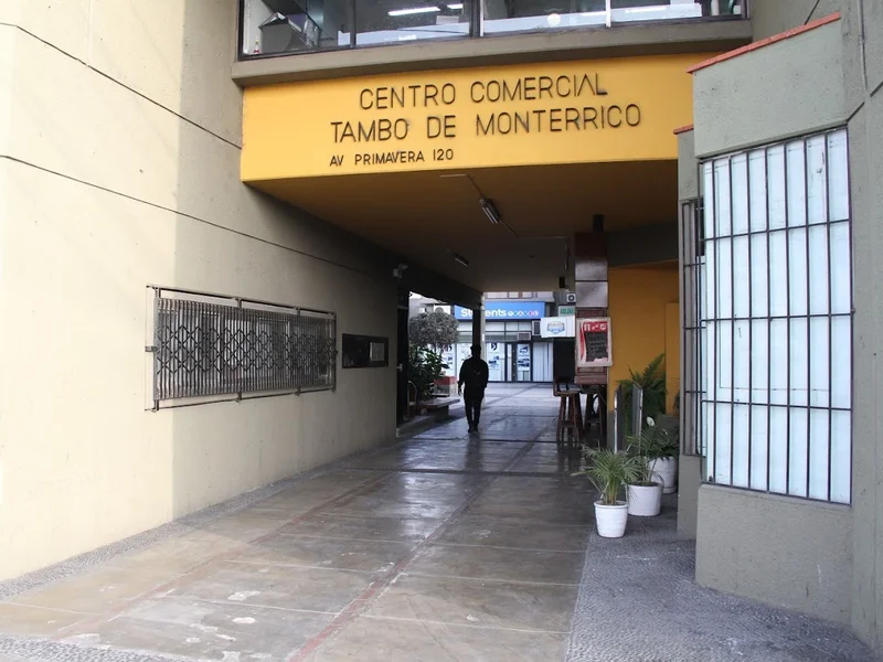 Centro Comercial Tambo de Monterrico