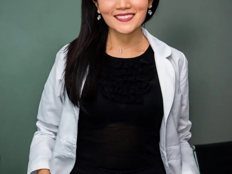 Dra. Geovanna Pizarro Perea, Dentista