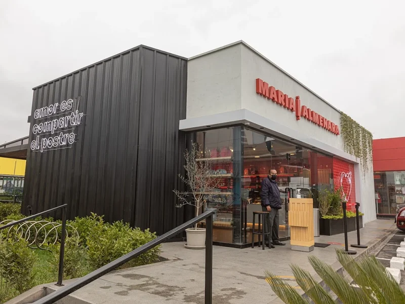 Maria Almenara - San Miguel