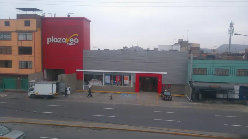 plazaVea Cine Rímac | Televisores, Laptops, Celulares y más