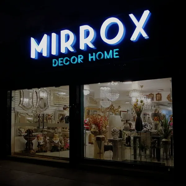 Mirrox