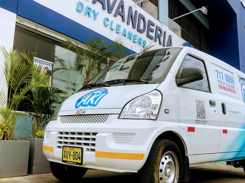 Lavandería AKI DRY CLEANERS