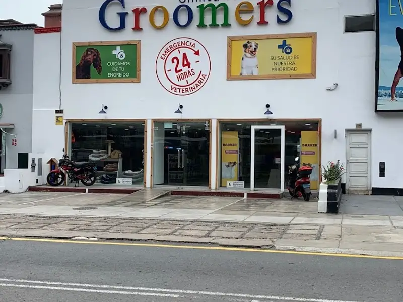 Clinica Veterinaria Groomers Sede Av. Benavides