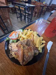 Los mejores 8 restaurantes de pollo ala brasa de Yarinacocha Ucayali