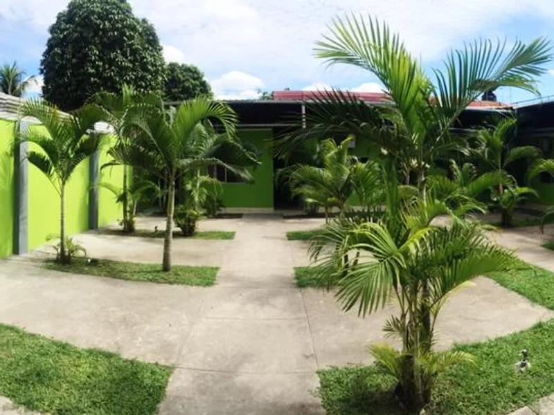 Hostal Guacamayos Pucallpa