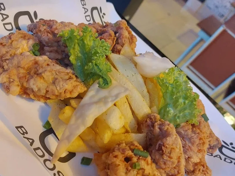 Bados / Batidos•restobar