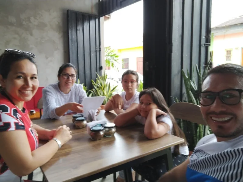 Panaderia Cafe Don Hoo