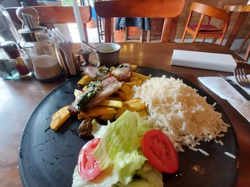 CHARLIES PIZZAS & PASTAS