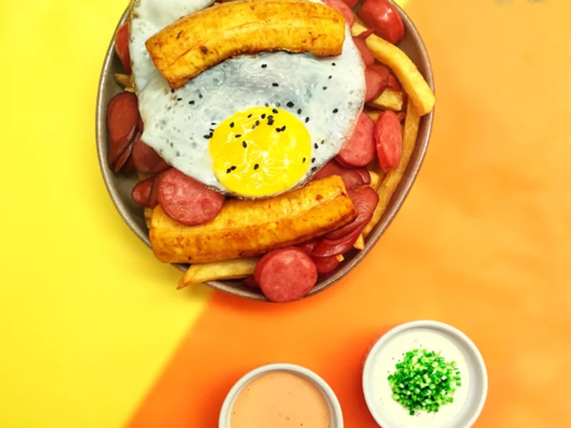 Corkys – Restaurant de Alitas, Chaufa y Salchipapas