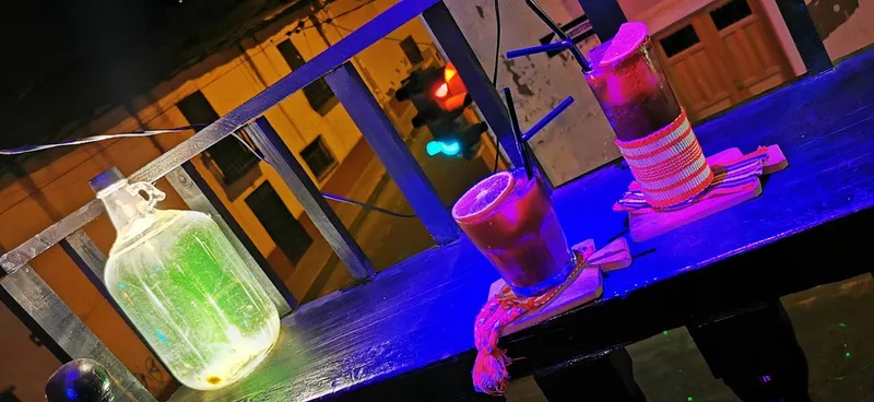 Peruchos Chilling Bar - Pizzas Vigos