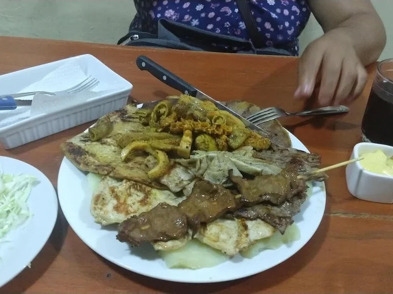 Imperial Restaurant Pollos y Parrillas