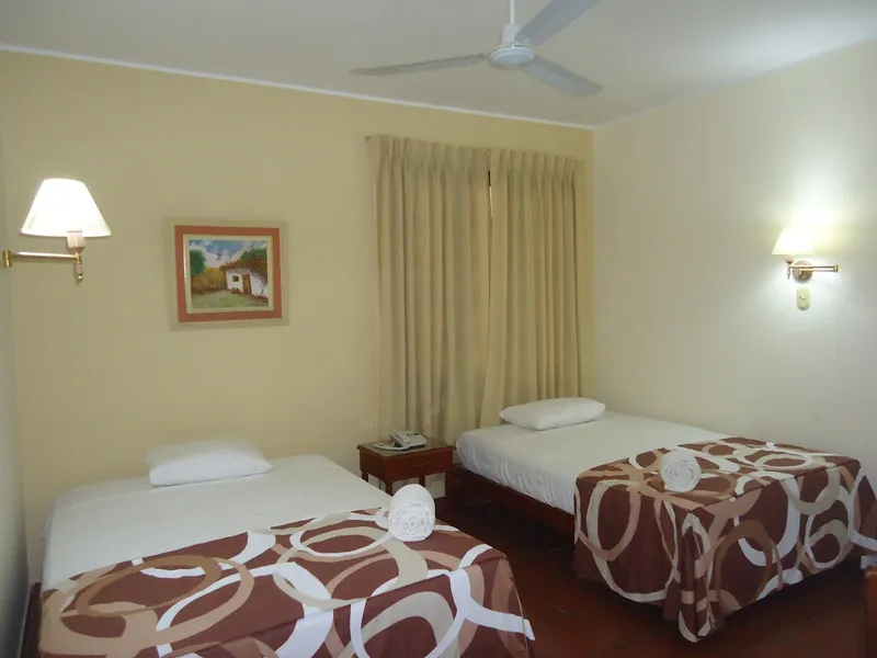 Hotel El CACIQUE - Tumbes