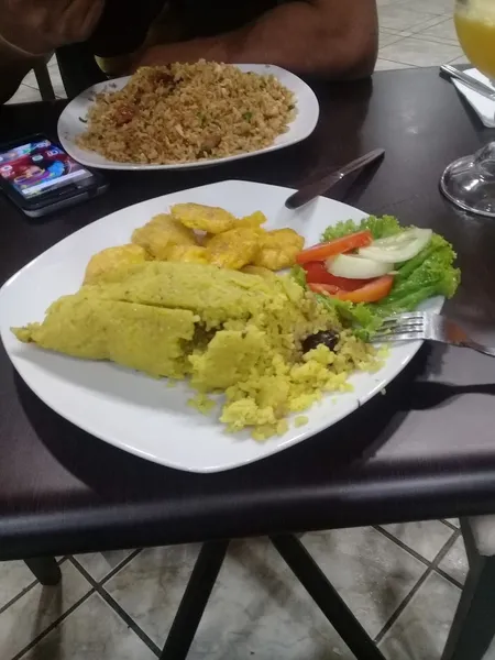 Ma' Fruta - Tarapoto - Juguería - Comidas Típicas - Restaurante - Regional