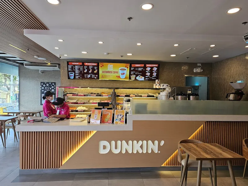 DUNKIN'