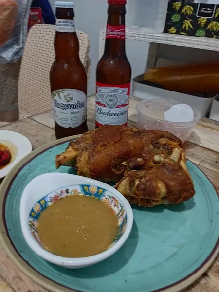 Aling Dory's Fried Itik Crispy Pata