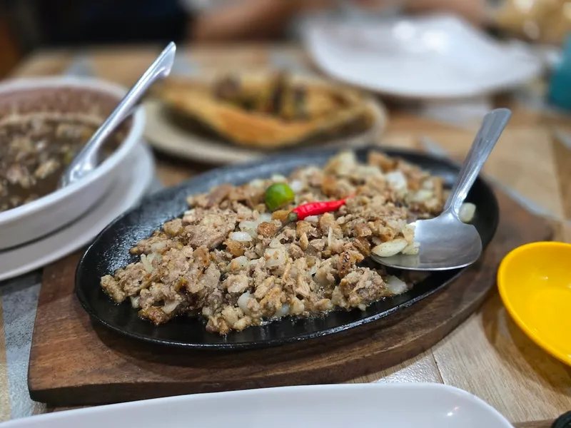 Aling Lucing Sisig - San Agustin