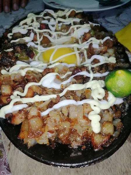 Boy Sisig