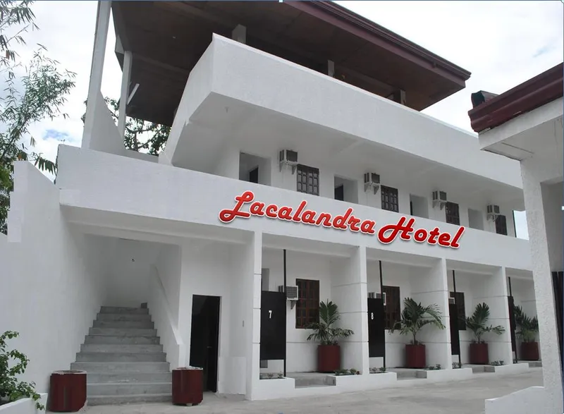 Hotel Lacalandra