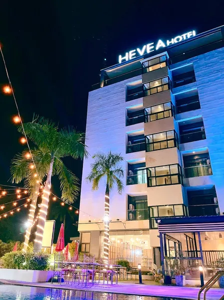 Hevea Hotel & Resort