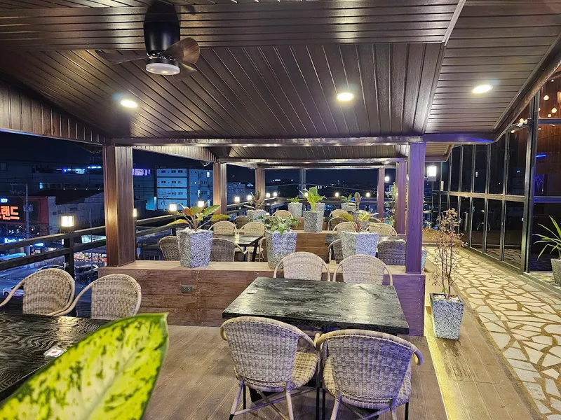 TIMES CAFE - Rooftop bar Restaurant Angeles City