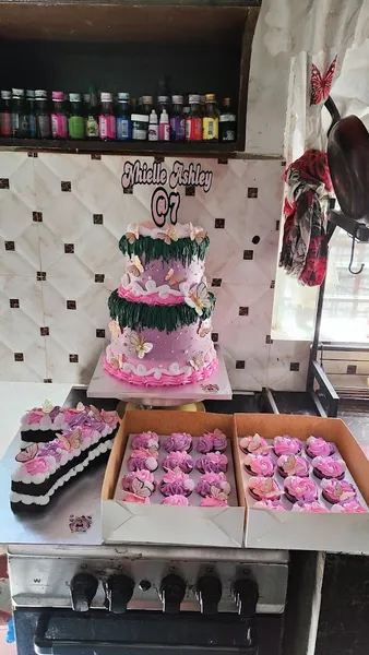 Megumi's Customize Cakes and Cupcakes