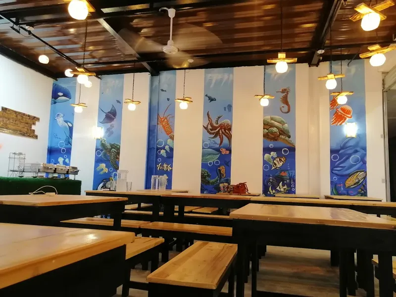 Yammyz Seafood and Grill